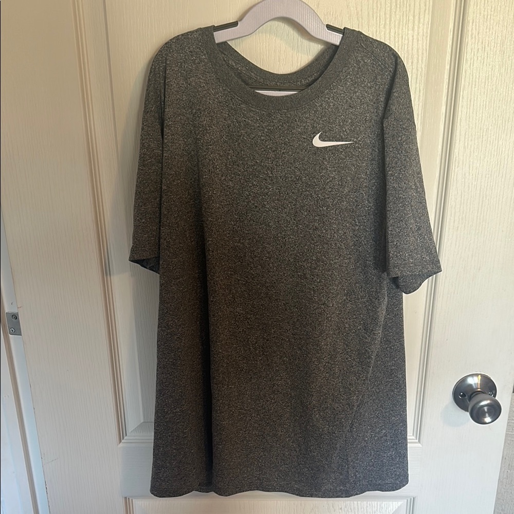 Nike Gray T-Shirt